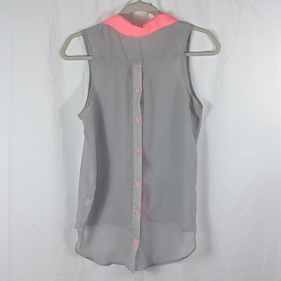 Women's sheer top size medium - Picture 2 of 2